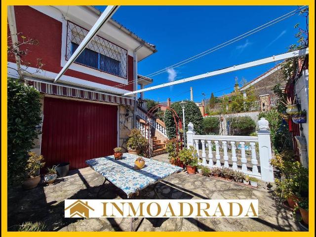 Villa en venta en La Adrada