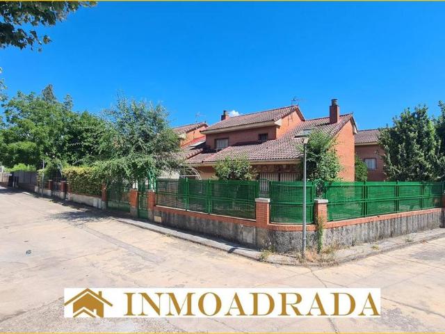 Chalet en venta en La Adrada, Castilla y León