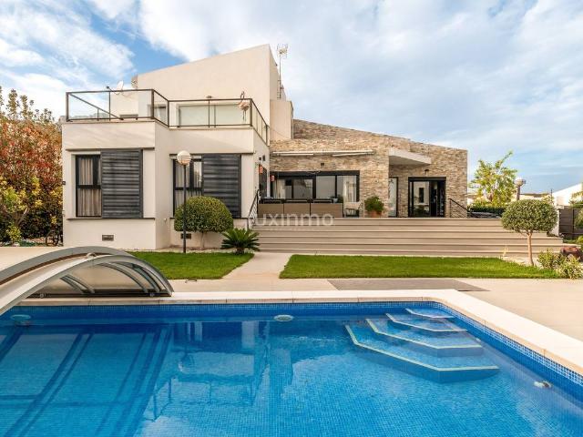 Chalet en venta en la Marina Baixa, Valencia