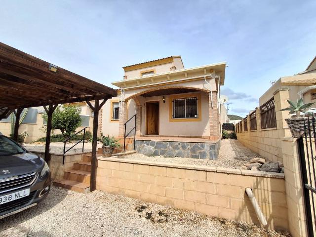 Chalet en venta en Polop, Alacant / Alicante