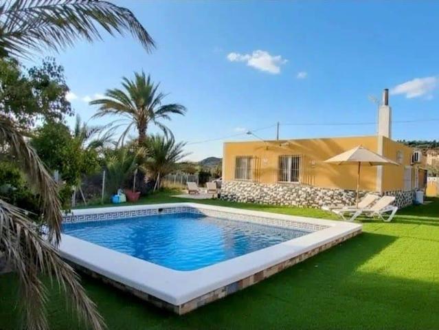 Chalet en venta en Casco Antiguo - Santa Cruz - Ayuntamiento, l'Alacantí