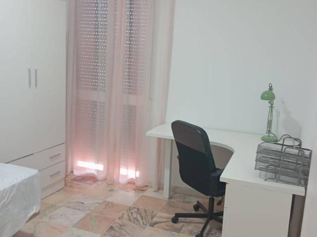 Chalet en venta en La Algaba, Sevilla