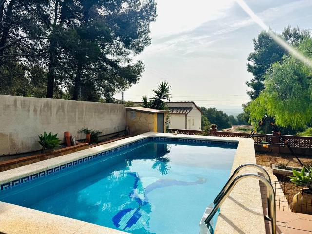 Villa en venta en La Bisbal Del Penedès