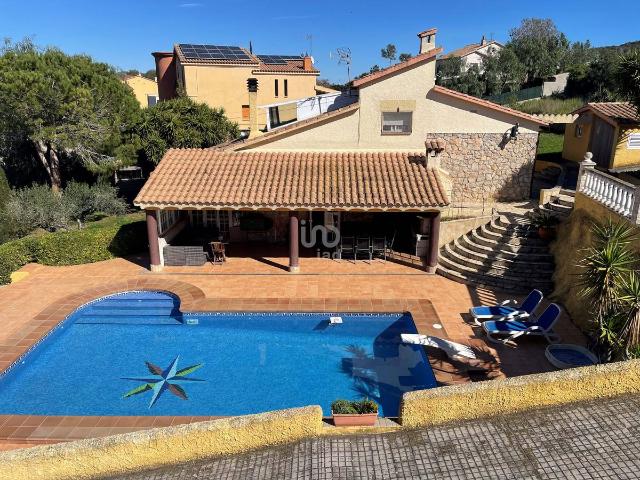 Villa en venta en La Bisbal Del Penedès