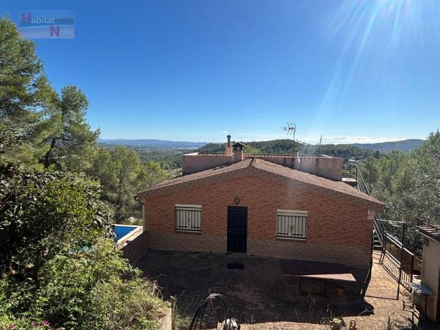Chalet en venta en la Bisbal del Penedès