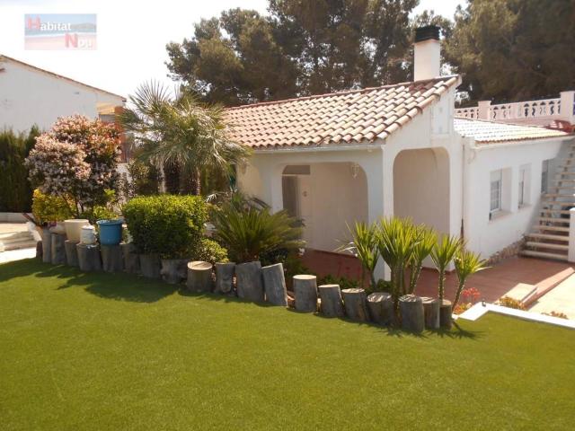 Villa en venta en La Bisbal Del Penedès