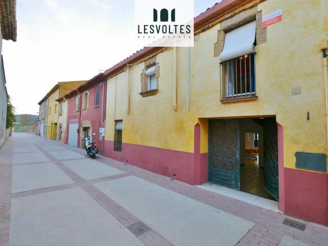 Villa en venta en La Bisbal D'empordà