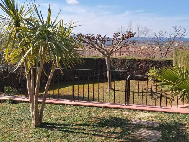 Villa en venta en La Bisbal D'empordà