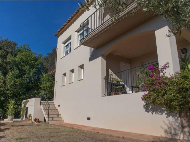 Villa en venta en La Bisbal D'empordà