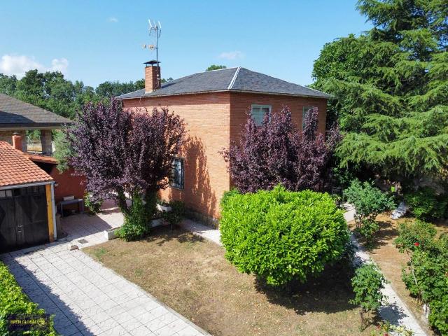 Chalet en venta en La Cabrera, Madrid