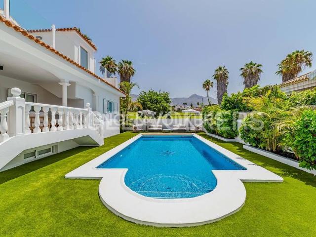 Chalet en venta en La Postura, Adeje