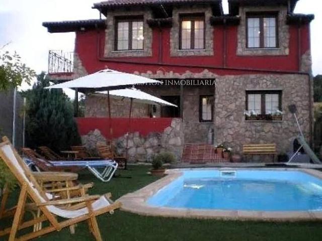 Villa en venta en La Calzada De Béjar