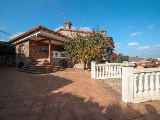 Chalet en venta en Arroyomolinos, Madrid