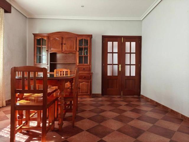 Chalet en venta en La Carlota, Andalucía
