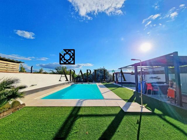 Chalet en venta en La Carlota, Andalucía