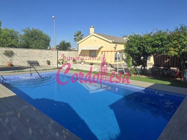 Chalet en venta en La Carlota, Andalucía