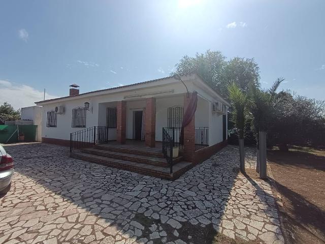 Chalet en venta en La Carlota, Córdoba