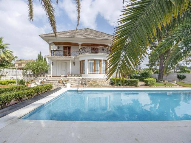 Chalet en venta en l'Horta Nord, Valencia