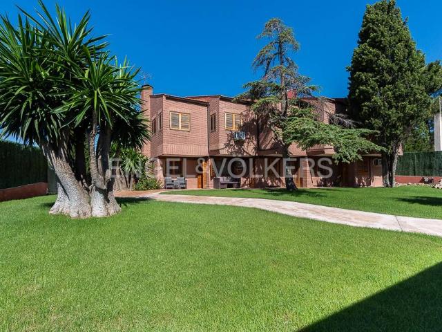 Chalet en venta en l'Horta Nord, Valencia