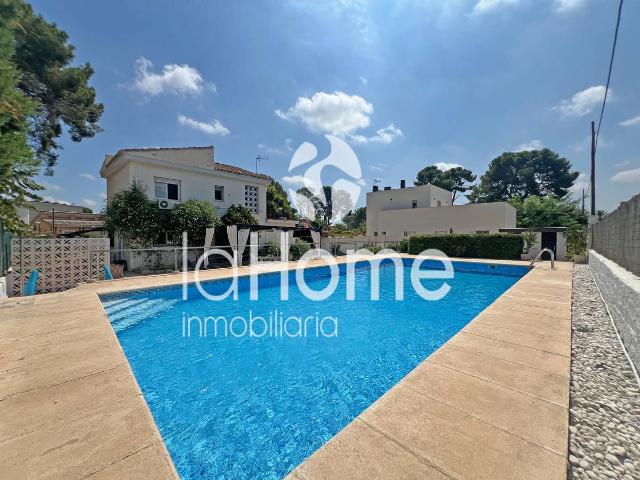 Chalet en venta en l'Horta Nord, Valencia