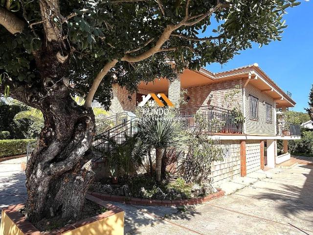 Chalet en venta en l'Horta Nord, Valencia