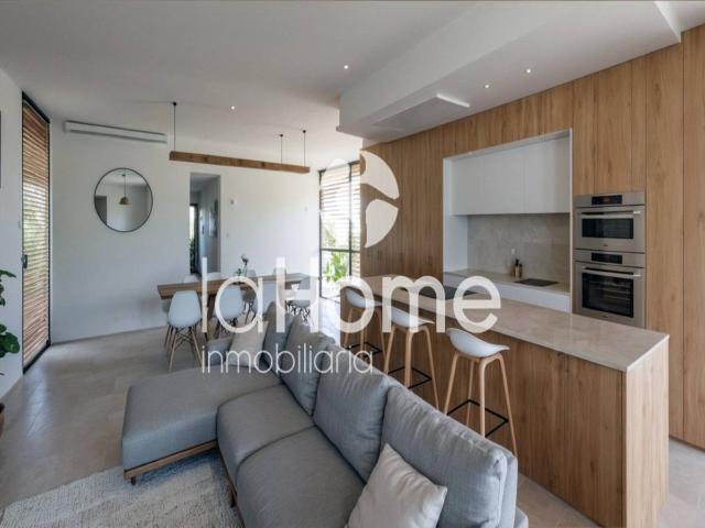 Chalet en venta en l'Horta Nord, Valencia