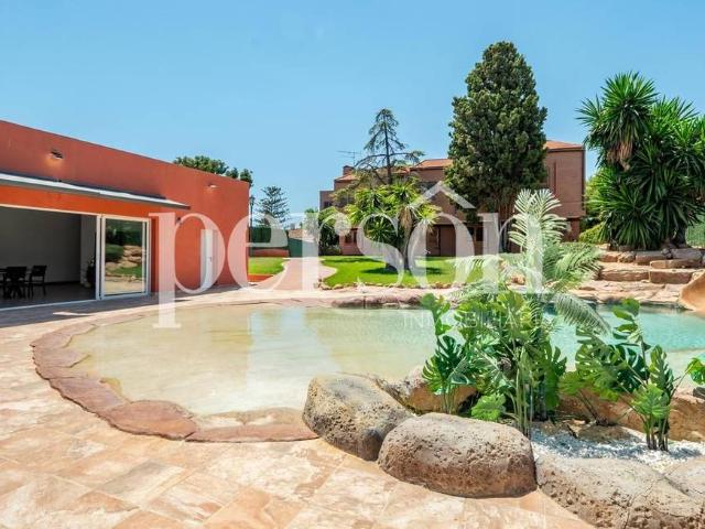 Chalet en venta en l'Horta Nord, Valencia
