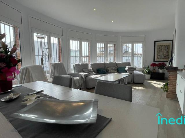 Villa en venta en Vilanova I La Geltrú, Centrevila