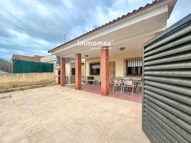 Villa en venta en Vilanova I La Geltrú, Centrevila