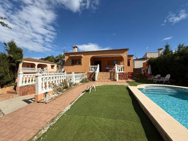 Chalet en venta en la Pobla de Vallbona, València / Valencia
