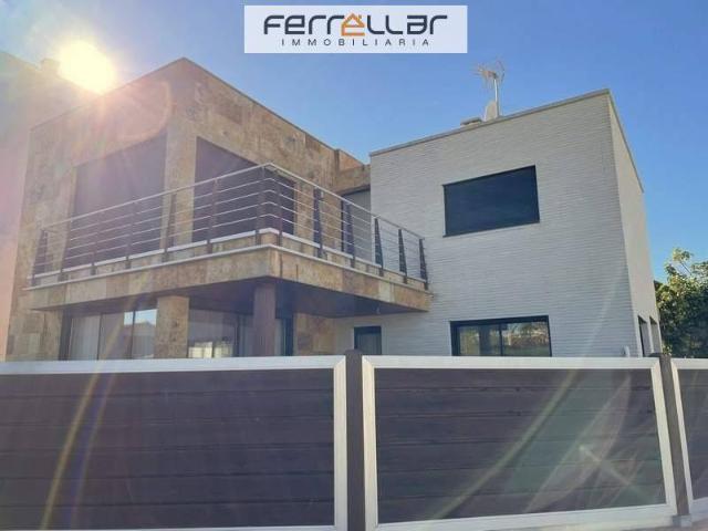 Chalet en venta en la Llosa, Baix Camp