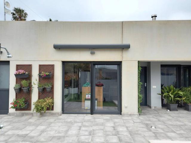 Chalet en venta en Vícar, Andalucía