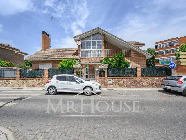 Villa en venta en Parla, La Laguna