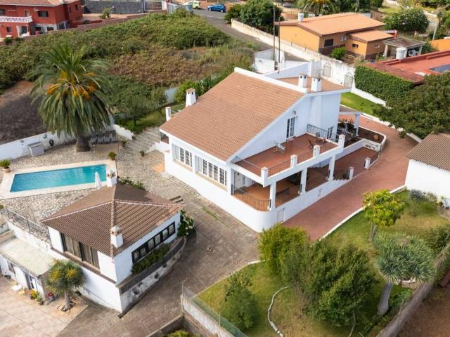 Chalet en venta en Las Rosas, El Rosario