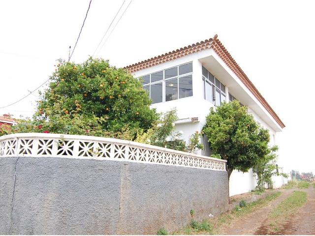 Chalet en venta en Las Rosas, El Rosario