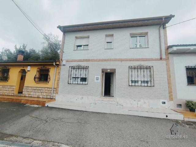 Chalet en venta en Langreo, Asturias