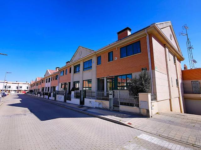 Villa en venta en Arroyo De La Encomienda, Arroyo