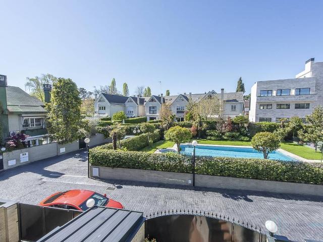 Villa en venta en Madrid, Cortes