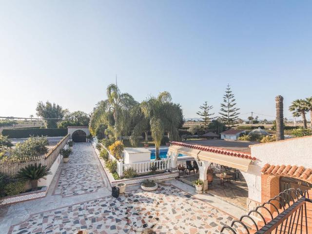 Villa en venta en Elche, el Salvador