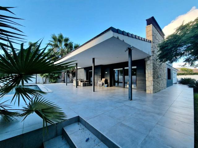 Villa en venta en Sant Joan D'alacant, Benimagrell