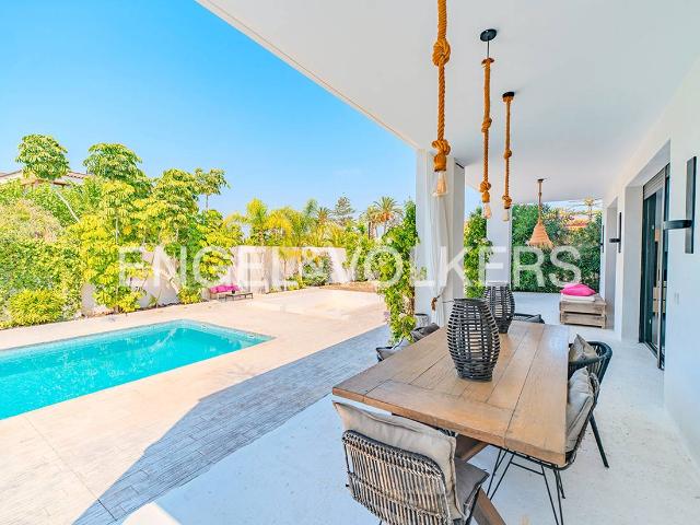 Villa en venta en Sant Joan D'alacant, Benimagrell