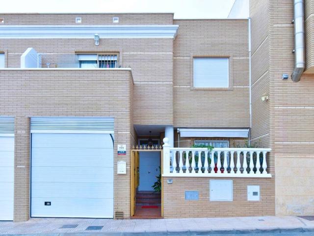 Chalet en venta en Vícar, Andalucía