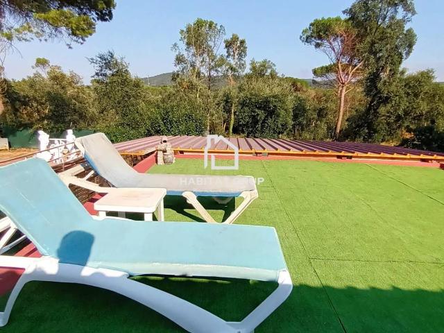 Villa en venta en Vidreres