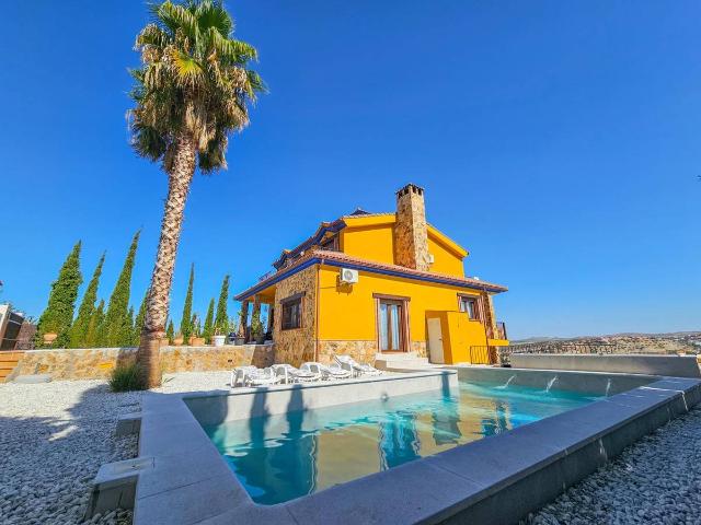 Chalet en venta en La Guardia De Jaén, Andalucía