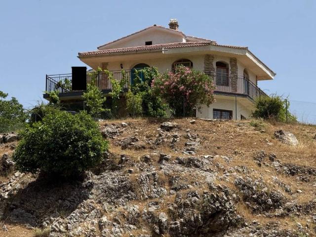 Chalet en venta en La Iruela, Jaén