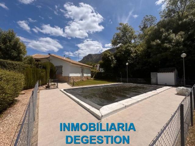 Villa en venta en La Iruela