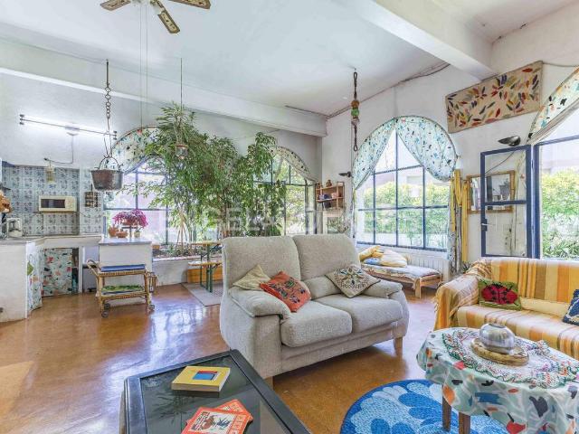 Villa en venta en Esplugues De Llobregat, el Centre