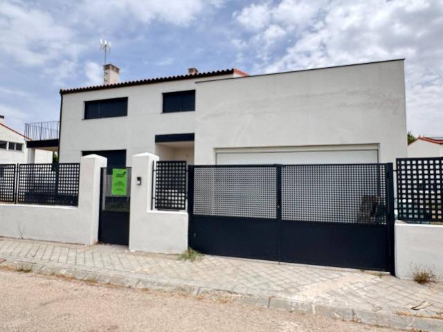 Villa en venta en Aranjuez, Casco Antiguo