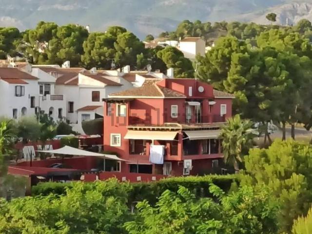 Villa en venta en La Nucia