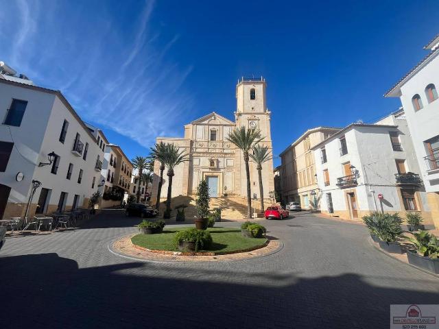 Villa en venta en La Nucia